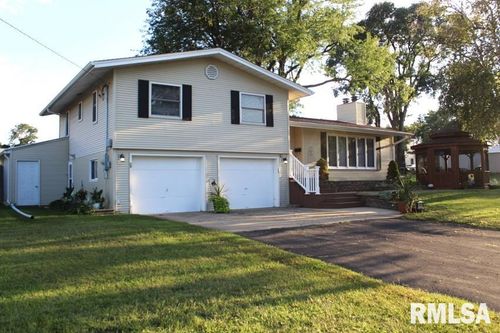 315 E Mcclure St, Kewanee, IL, 61443-3837 | Card Image