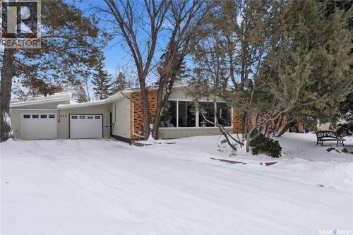 257 Campion Cres, Saskatoon, SK, S7H3T8 | Card Image