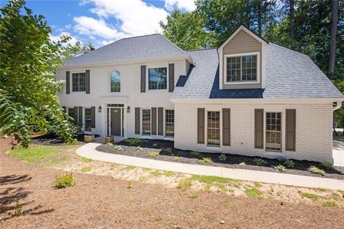9380 Grace Lake Dr, Douglasville, GA, 30135-1737 | Card Image