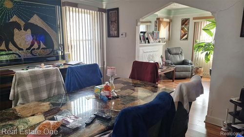 15094 Strathmoor Street, Detroit, MI, 48227 | Card Image