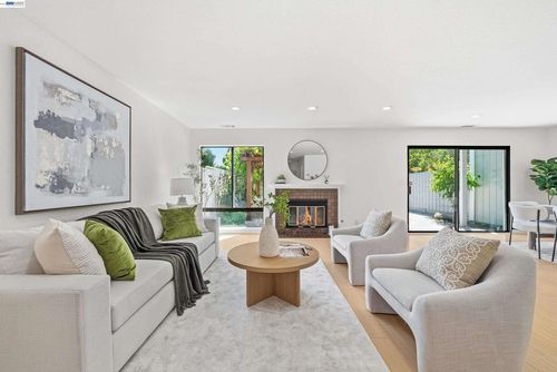 7518 Rosedale Ct, Pleasanton, CA, 94588-3762 | Card Image