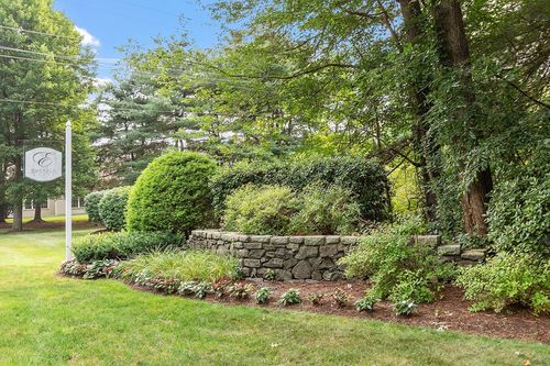 11-11 Emerald Ct, Tewksbury, MA, 01876-5202 | Card Image