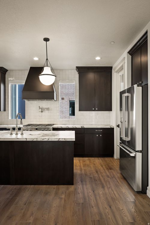 201-443 W 400 N, Salt Lake City, UT, 84103-2150 | Card Image