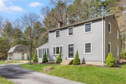 35 Hallville Rd, Exeter, RI, 02822-3208 | Card Image