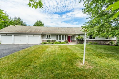 6100 Rossier Rd, Canandaigua, NY, 14424-9035 | Card Image