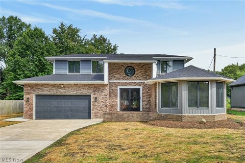 28080 Bassett Rd, Westlake, OH, 44145-3018 | Card Image