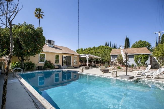 20355 Mobile St, House other with 3 bedrooms, 2 bathrooms and null parking in Winnetka CA | Image 22