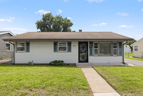 2013 Evans Ave, Loves Park, IL, 61111-3234 | Card Image