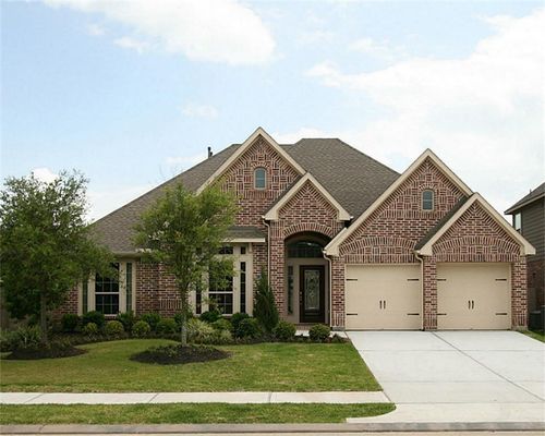 13602 Silent Walk Dr, Pearland, TX, 77584-3739 | Card Image