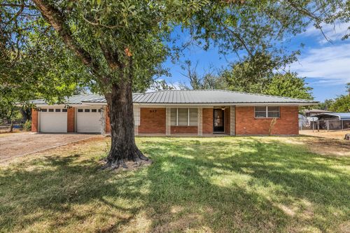 817 E Holly Ln, Mexia, TX, 76667-3816 | Card Image
