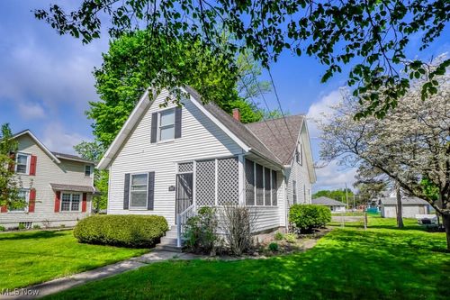 243 S Prospect Ave, Hartville, OH, 44632-9483 | Card Image