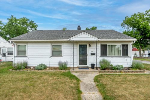 1100 W Old Ridge Rd, Hobart, IN, 46342-2936 | Card Image
