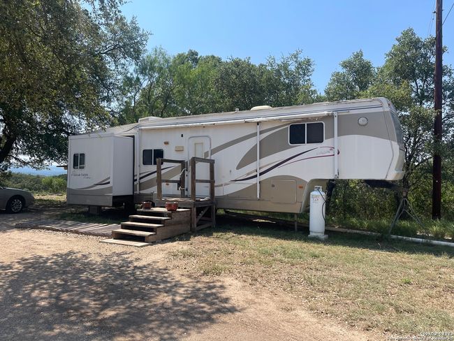 Unit B - RV | Image 57