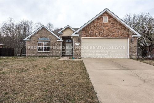 1653 N Shetland Dr, Fayetteville, AR, 72704-6948 | Card Image