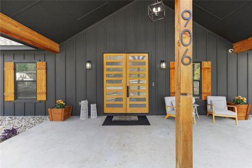 906 S 3rd St, Valley Mills, TX, 76689-4564 | Card Image