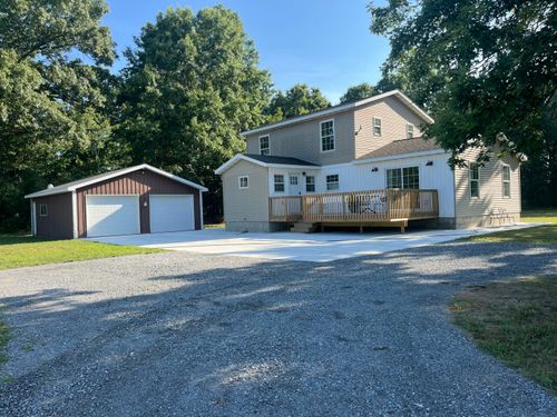 12525 Van Wagoner Ave, Grant, MI, 49327-9737 | Card Image