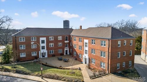 c-923 S Hanley Rd, Saint Louis, MO, 63105-2665 | Card Image