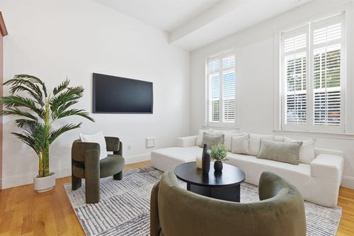105-87 Franklin St, Quincy, MA, 02169-7857 | Card Image