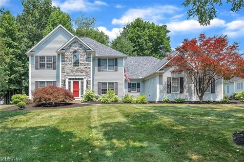 971 Chinaberry Cir S, Macedonia, OH, 44056-2326 | Card Image