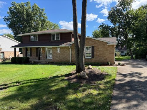 762 Sawmill Trl Ne, Massillon, OH, 44646-4929 | Card Image