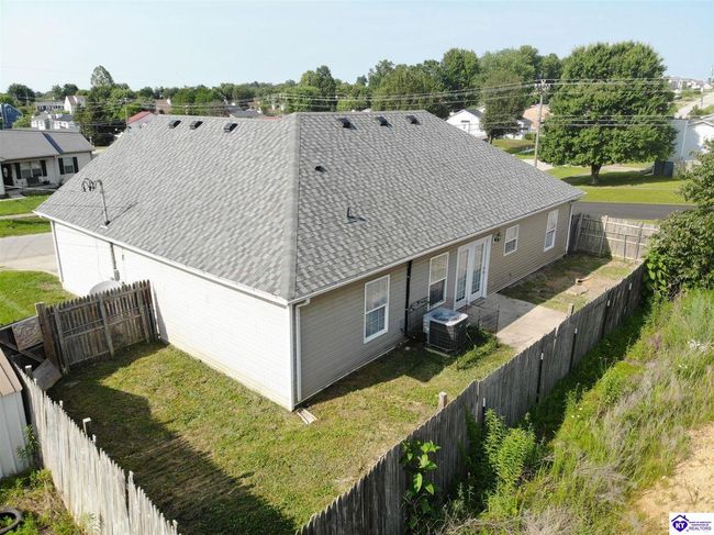 100 Derbyshire Ct, House other with 3 bedrooms, 2 bathrooms and null parking in Radcliff KY | Image 35
