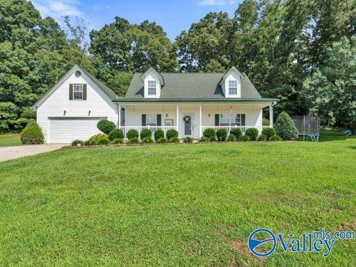 2560 Creek Rd Nw, Fort Payne, AL, 35968-3213 | Card Image
