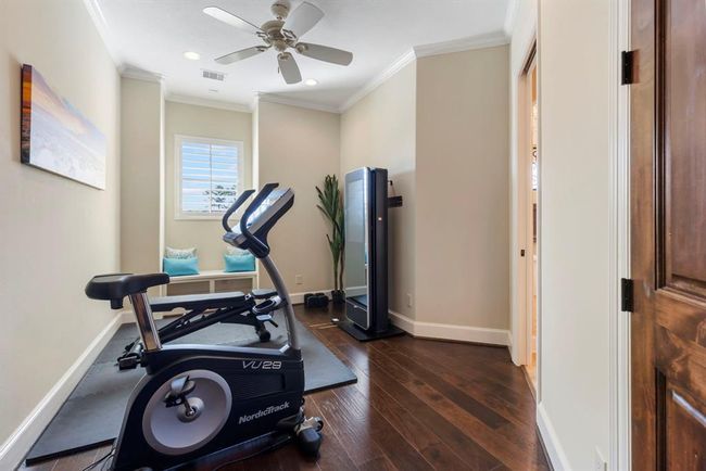 Versatile Bonus Room Adjacent to Master Bedroom | Image 18