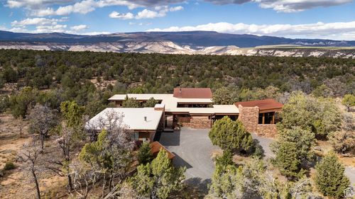 28-2277 E Broken Branch Dr, Boulder, UT, 84716 | Card Image