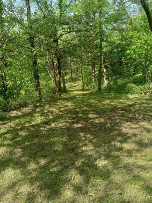 33 & 37 Sugar Lake Cove, Mound City, KS, 66056 | Card Image