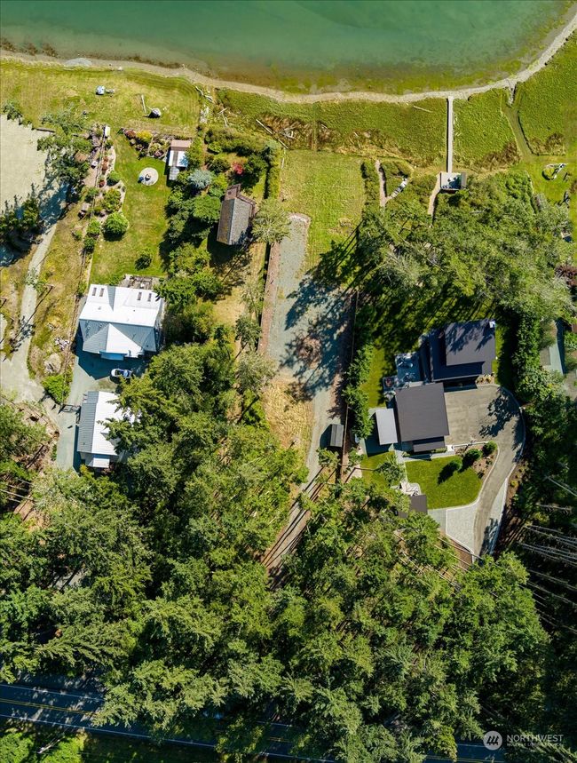 Lot size 415 length with 74 feet of waterfront | Image 15