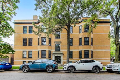 apt-2e-1951 W Byron St, Chicago, IL, 60613-2776 | Card Image