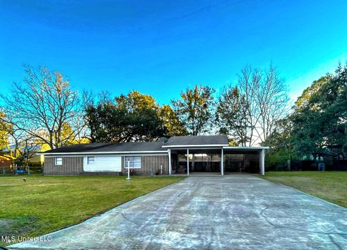 4510 Fisher Ave, Pascagoula, MS, 39581-3806 | Card Image