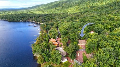 33 Oak Ct, Nesquehoning, PA, 18240-2400 | Card Image