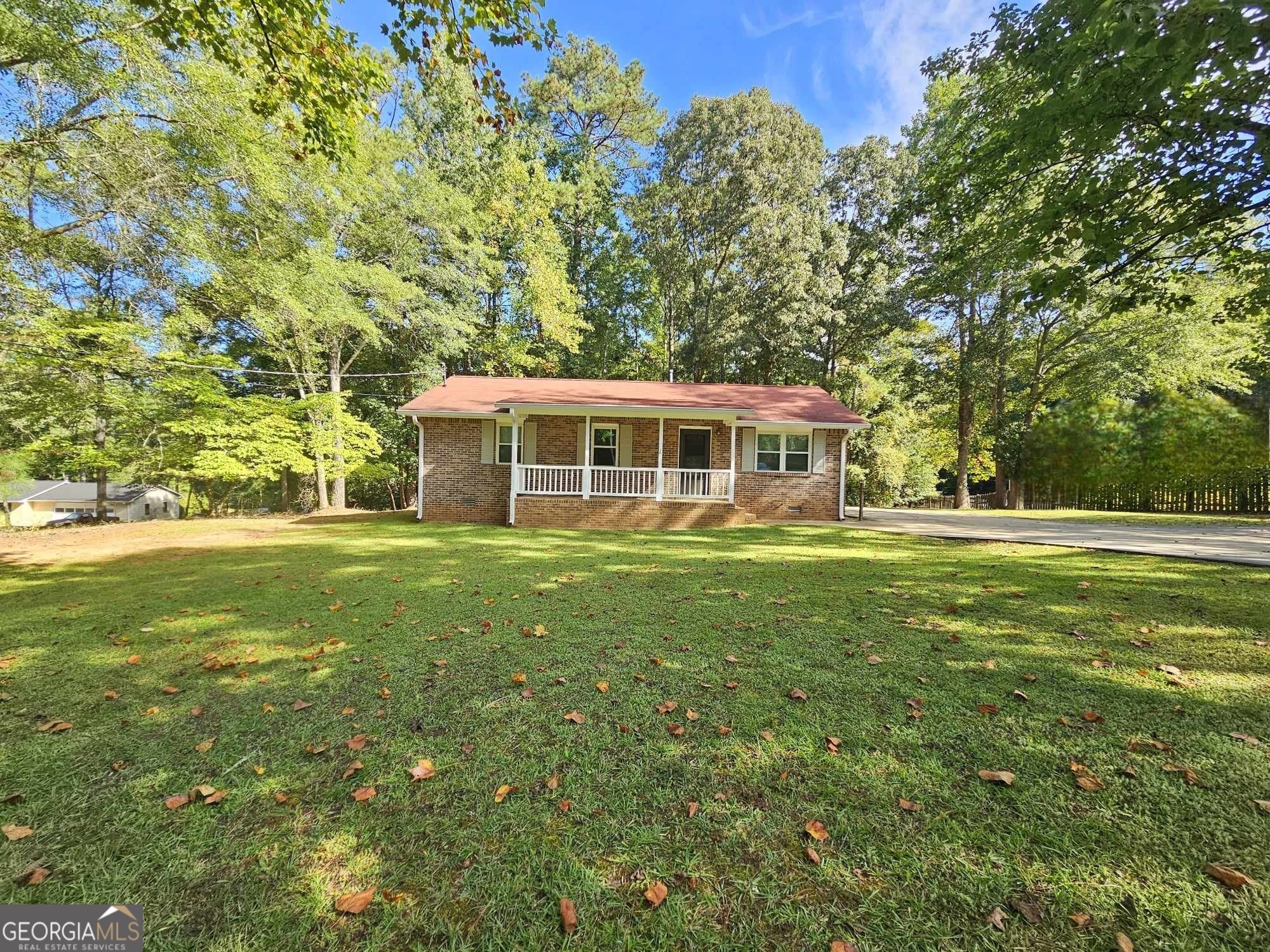 Happy Valley Cir, Newnan, GA 30263
