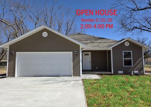 112 N Vine St, Marshfield, MO, 65706-1324 | Card Image