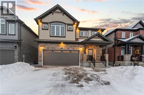 305 Sweet Gale St, Waterloo, ON, N2V0B2 | Card Image