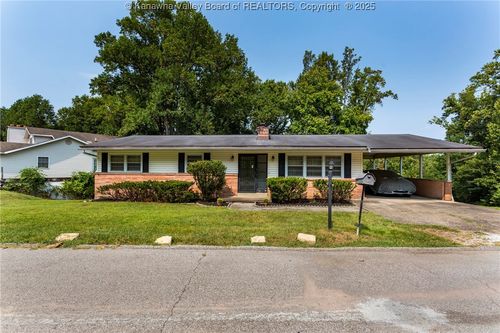 12 Marquis Dr, Huntington, WV, 25705-3713 | Card Image