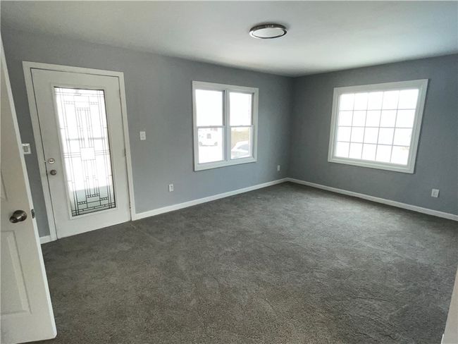 2125 Transit Rd, House other with 3 bedrooms, 1 bathrooms and null parking in Elma NY | Image 4