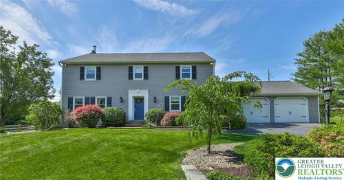 4074 Old Sentry Rd, Allentown, PA, 18104-9793 | Card Image