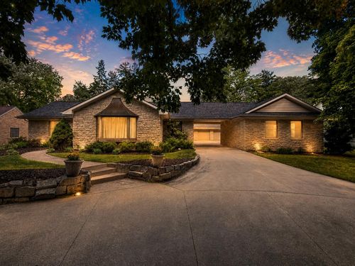 4593 Chippewa Dr, Okemos, MI, 48864-2007 | Card Image