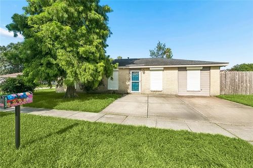 2524 Cora Ann St, Violet, LA, 70092-3067 | Card Image