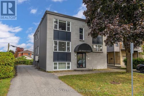 17 Wright St, Ottawa, ON, K1K2C8 | Card Image
