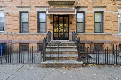 70 65th Pl, Glendale, NY, 11385-6421 | Card Image