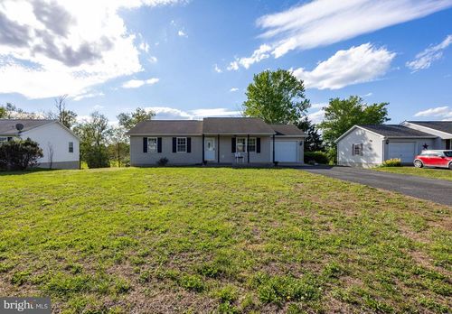 351 Mimosa Drive, Martinsburg, WV, 25404 | Card Image