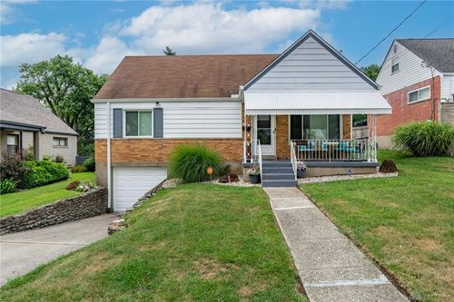 1060 Belvoir Ln, Cincinnati, OH, 45238-4431 | Card Image