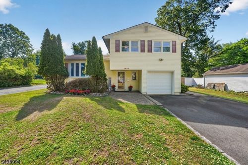 1075 Sherman Ave, South Plainfield, NJ, 07080-2245 | Card Image