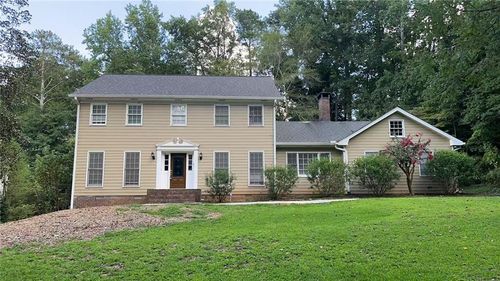 5045 Spalding Dr, Sandy Springs, GA, 30350-1154 | Card Image