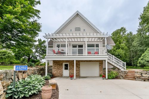 232912 Colonial Rd, Wausau, WI, 54403-5877 | Card Image