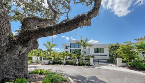 1610 N Lodge Dr, SARASOTA, FL, 34239-5007 | Card Image