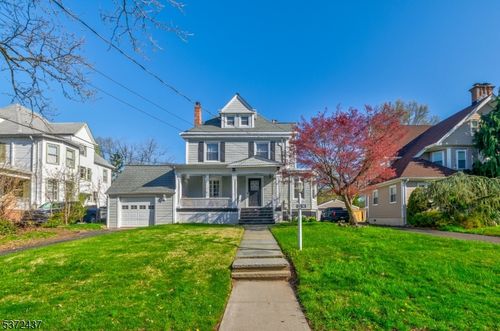 132 W 6th Ave, Roselle, NJ, 07203-1905 | Card Image